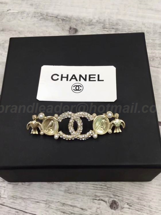 Chanel Brooch 68